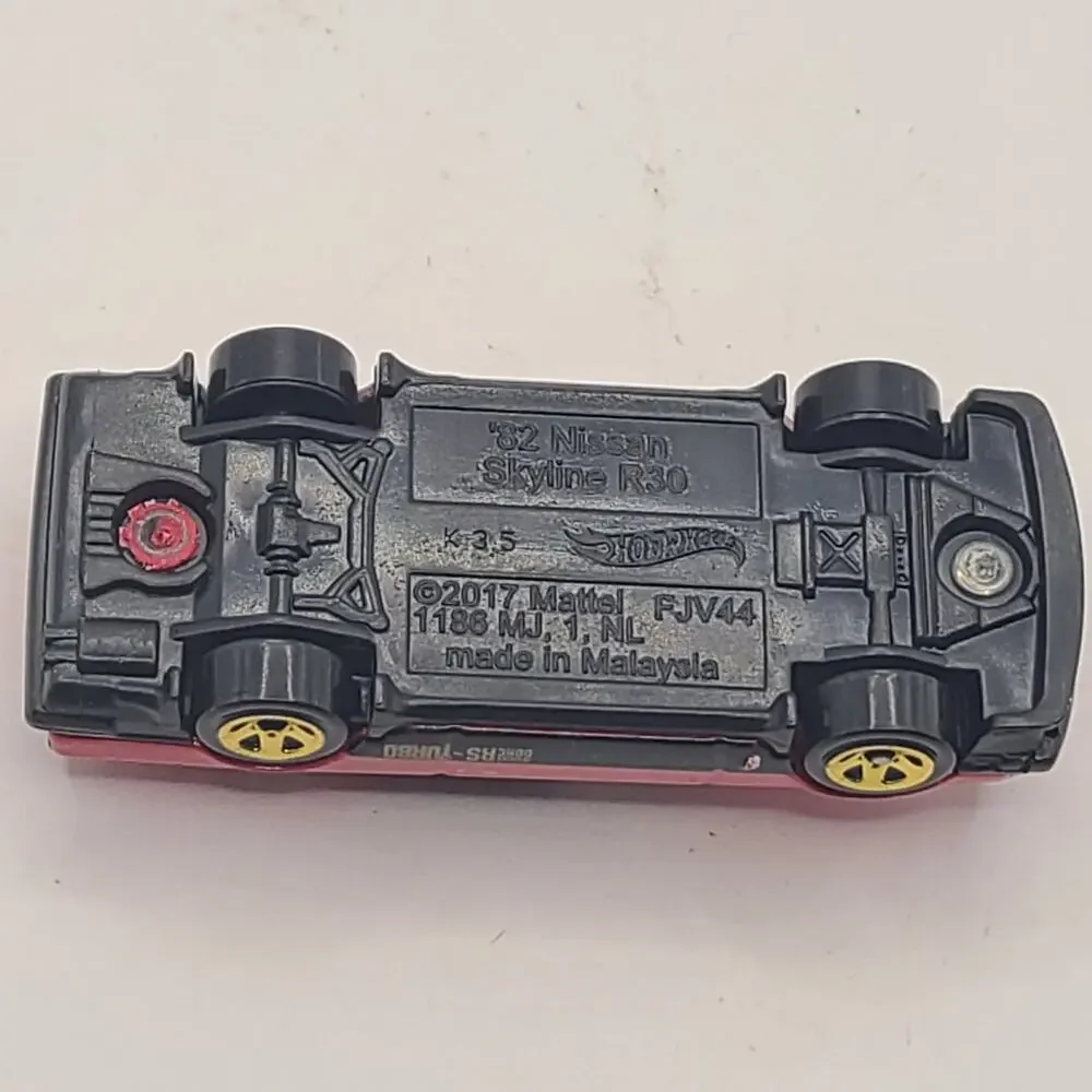Hot Wheels ‘82 Nissan Skyline R30 Red 1:64 **LOOSE**